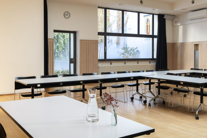 Bestuhlung U-Form im Saal